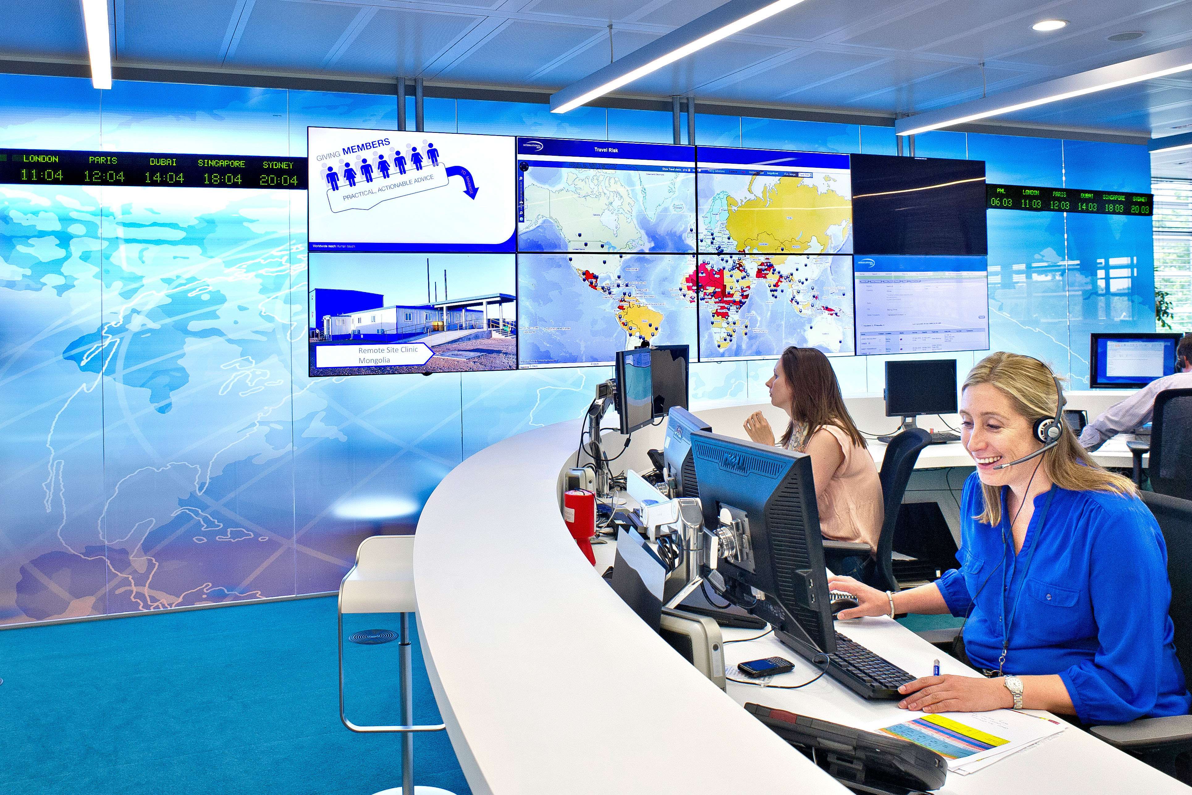 london-assistance-centre-hub-with-screens