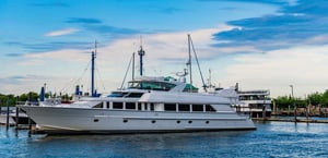 Older_Superyacht