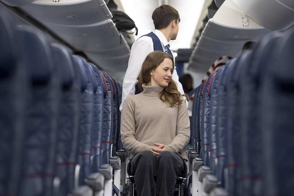 assisting-passenger assisting-passenger